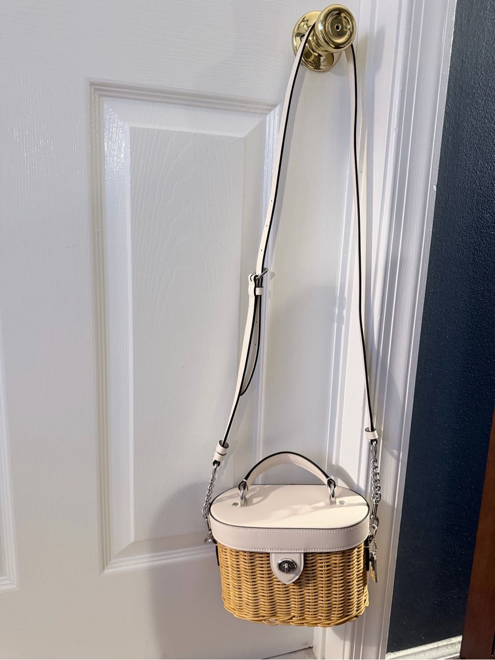 Authentic Coach Wicker Top Handle Crossbody Bag|Ivory Leather| - Picture 6 of 6